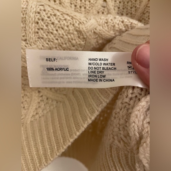NWOT Cream Knit Sweater - Picture 7 of 7